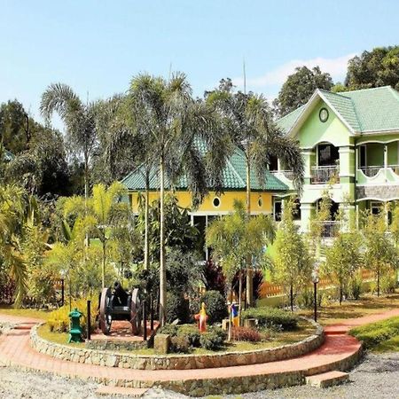 Dureme Mansion Hotel And Resort Castillejos Bagian luar foto